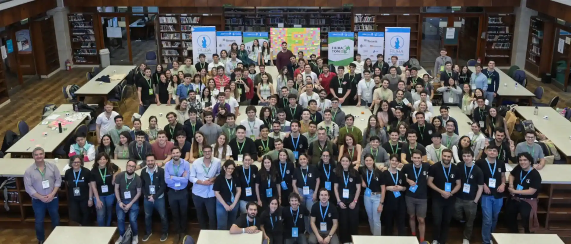 Participantes de una edición del FIUBATON